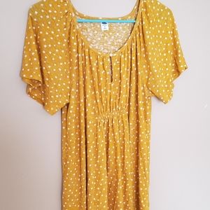 Old Navy Maternity flowy top